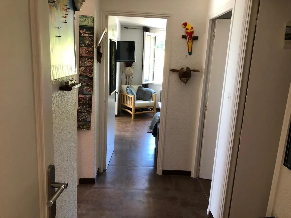 Logement Avec Piscine Couverte Chauffee Du 15 Avril A Octobre Et Spa Privatifs, Vue Estivareilles  Estivareilles (Allier)